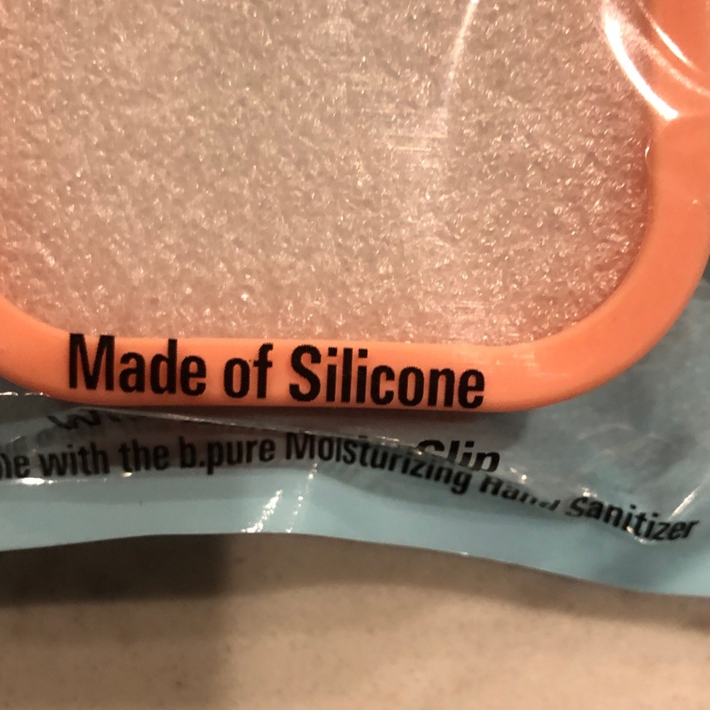 b.pure Peach Hand Sanitizer Case - Picture 3 of 3